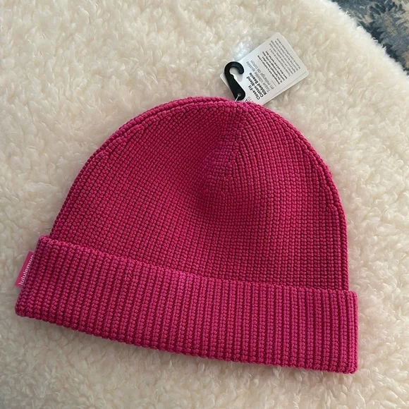 NBW Lululemon close-fit cotton blend ribbed beanie! Close-Fit Wool-Blend Ribbed Knit Beanie | Men main image 4